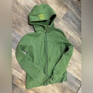 Lululemon green zip up